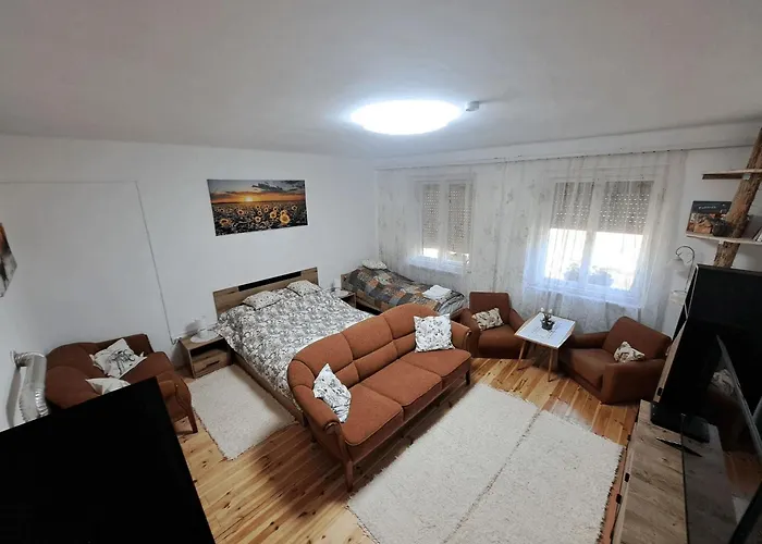 Zoeld Orom Vendeghaz Kerkaszentkirály